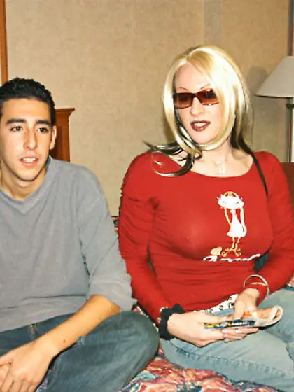 Hot anal with dishy tranny slut