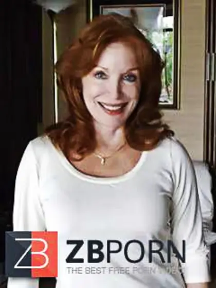 Super-Fucking-Hot redhead granny Sondra Currie