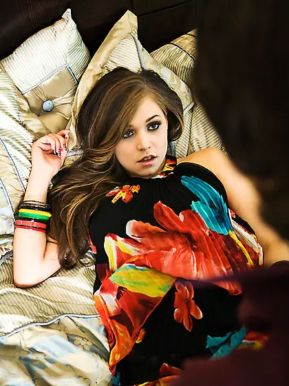 Hot brunette Tiffany Star gets her nasty pussy fucked and sucks