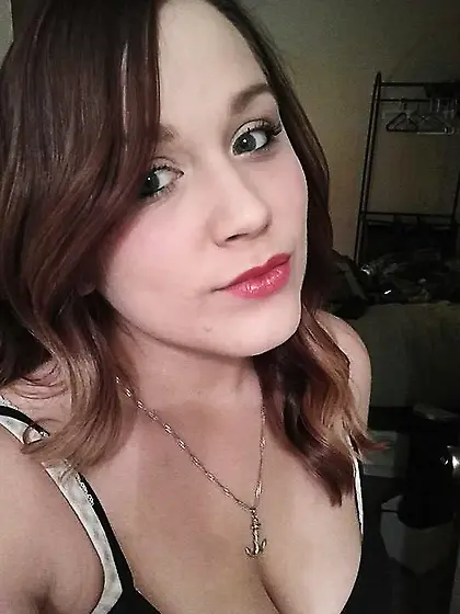 Ashley cell phone pics