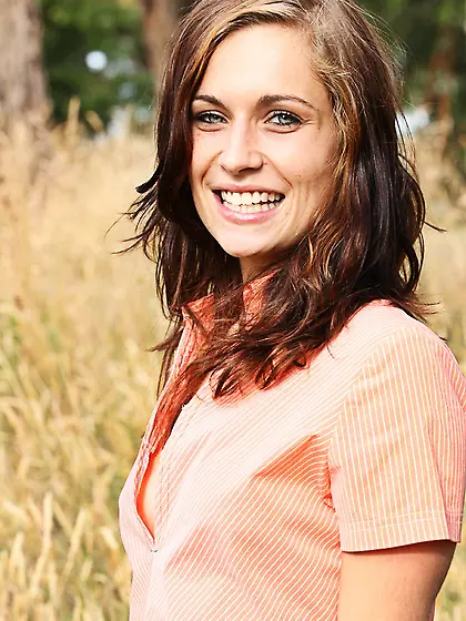 Sweet nude babe plays