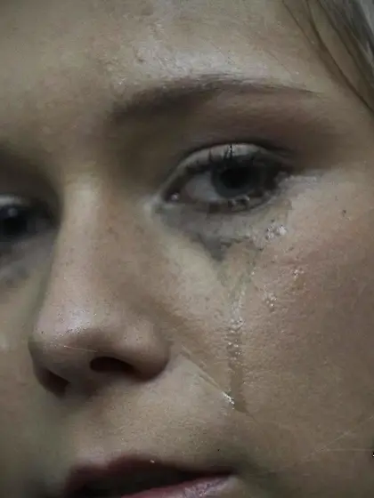 Sad teen with pierced nipples tests fucking machine against her