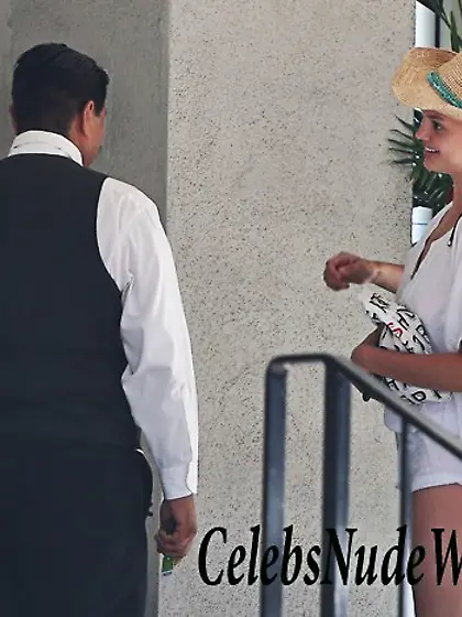 Kelly Rohrbach Upskirt In Santa Monica