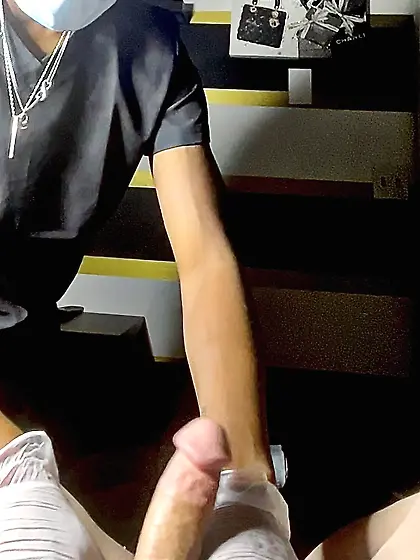 Dick wax at beauty salon