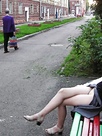 Sluts upskirt and nude on benches 3