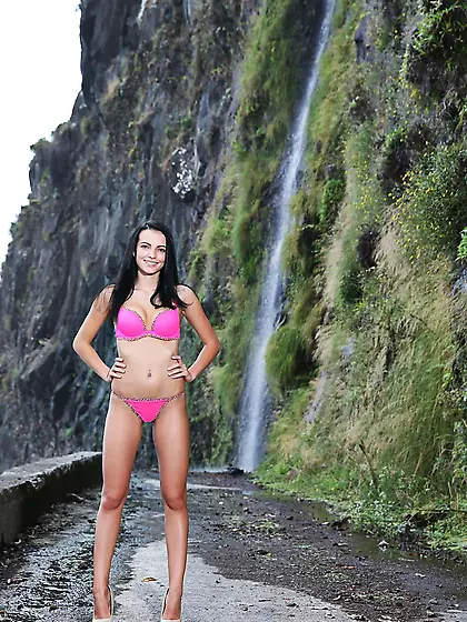 Vershill by Mark.  Featuring: Sapphira A.  MetArt.  Gallery 1. 12. 04