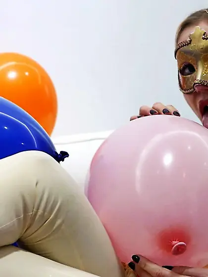 Adelina Noir Shooting 2024