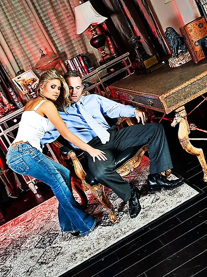 Exuberant blonde gasps fucked