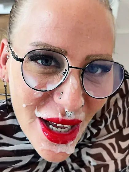 Lara CumKitten - PLEASE FUCK ME, BOSS