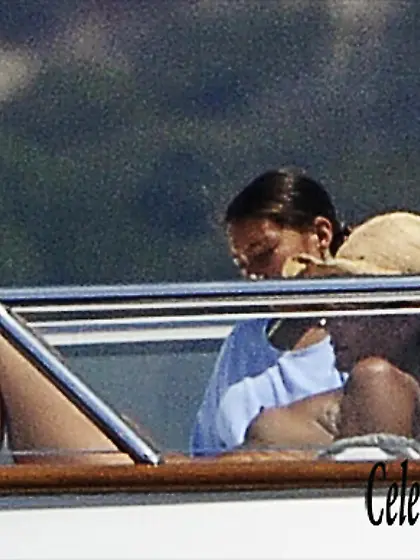 Elle MacPherson Nude