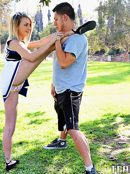 Salacious bimbo which looks rather young Carmen Callaway is bead