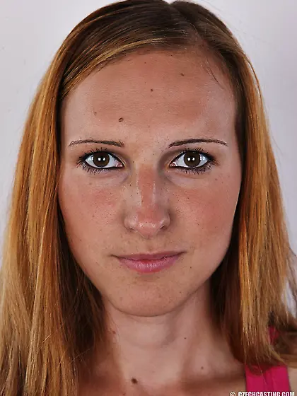 Girl looks so clumsy trying to be sexy parading naked body on ca