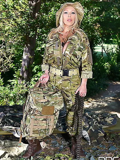 British military MILF Delzangel has a lot of ammo but main weapo