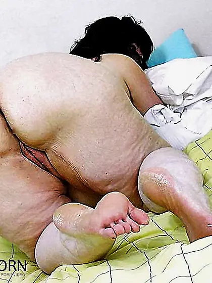 PLUMPER Mature Opening Up her Enormous Fuckholes PART