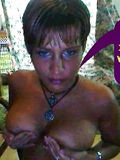 My Converse Pal.. desirablewhore.. Likes KNOBS.. ALL DICK