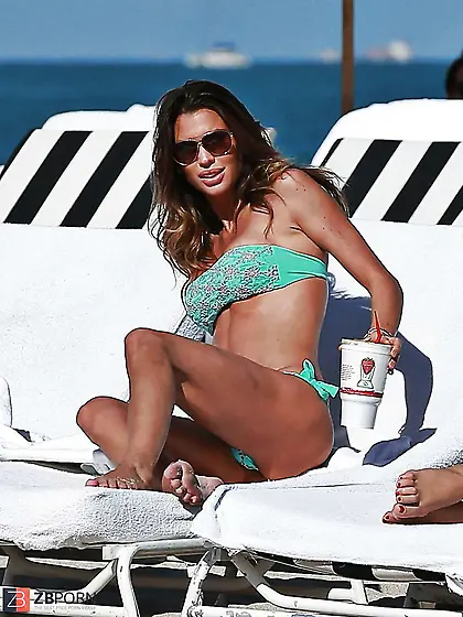 Claudia Galanti - Bathing Suit Images