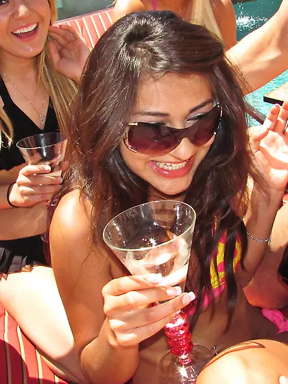 Young wasted hotties bikinies