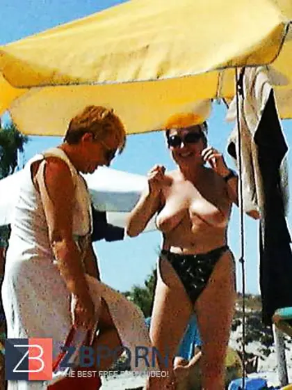 Damsels-Women-Femmes