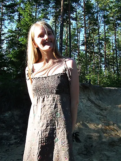 Flashing Evelina from Europe