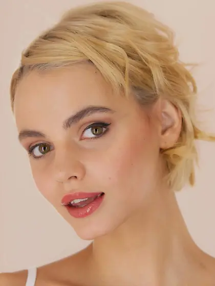 Ariel masturbates while trying on swimwear