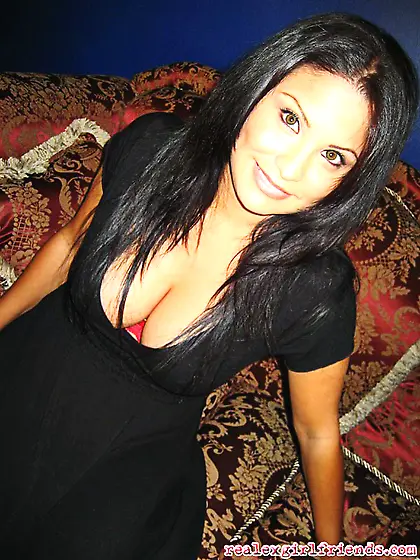 This smiling bitch shows her big naturals are gets down to suck