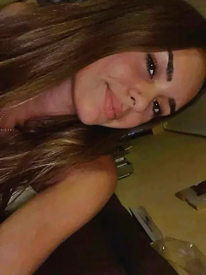 Mi amiga tetona le gusta la leche