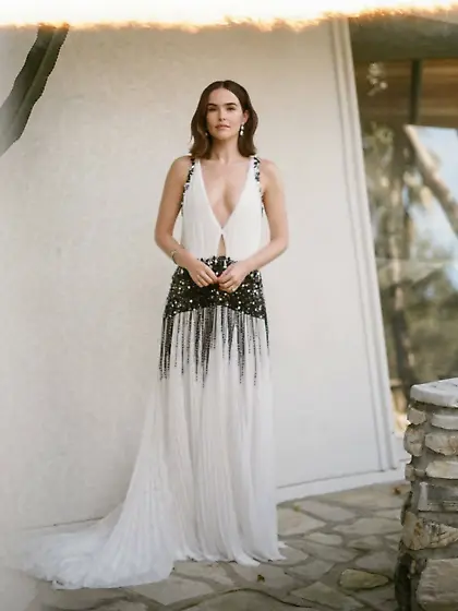 Zoey Deutch - Goldeb Globes 2026