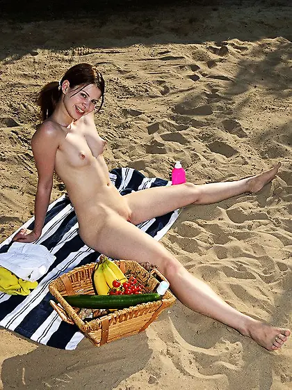 Kinky bimbo Judy Smile is craving for sex pleasure and fucking p