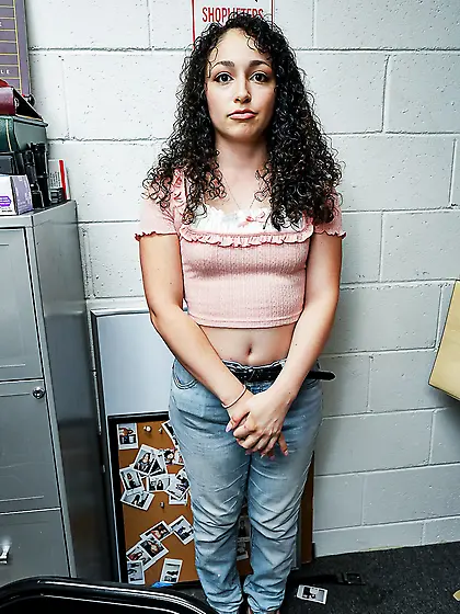 Curly-haired gal Pixie Smalls screwed by cocky LP officer