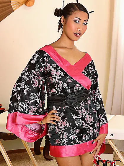 All the Asian chicks love cum shots.  Good looking angel Sharon L