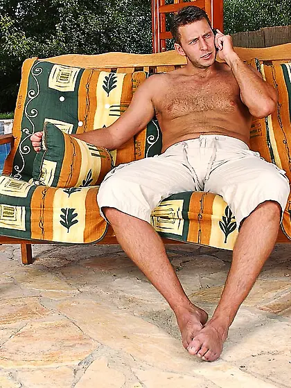 Lusty bimbo Janet Joy blows cock then has her asshole stretched