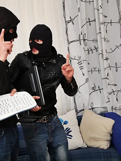 Horny girl felt like his penis gripped her pussy so tightly