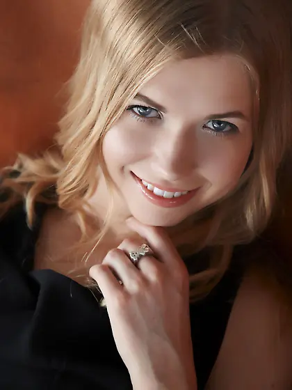 Sensational blonde flashes her pussy with her legs spread wide V