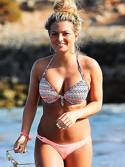 Sexy Photos of Zara Holland