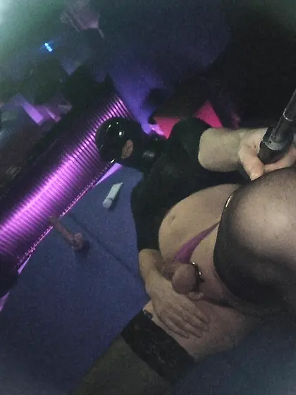 Dummgeficktes Spermanutzvieh und Sissyloch