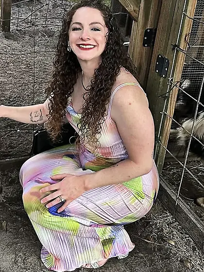 Hot PAWG Swinger Wife Lisa loves bbc