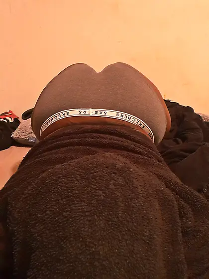 Would you like to cum all over my ass cheeks?