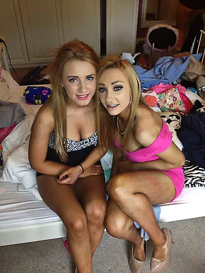 Super hot Facebook slut