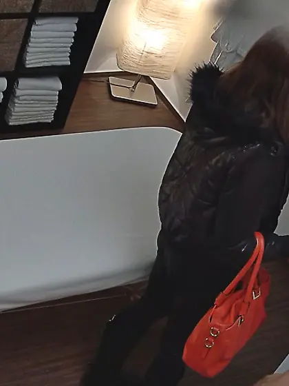 Sexy-shaped coed fucks doggy