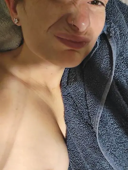 Cheating Michigan whore Kenda