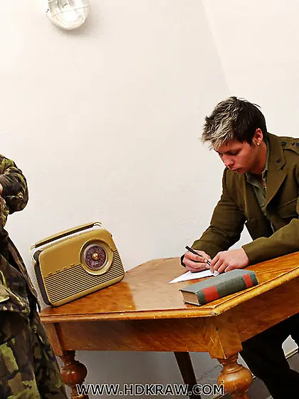 Hot soldier green camouflage