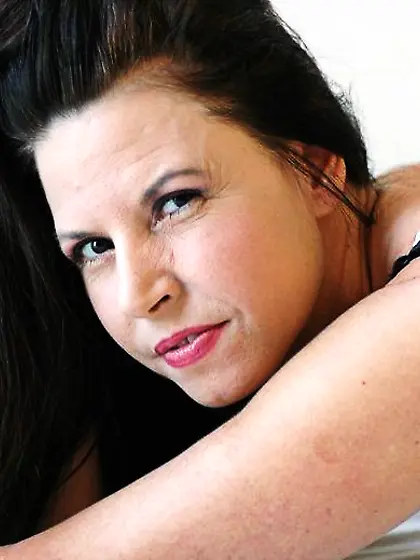 Busty brunette Selena Steele with sexy booty getting her hairy p