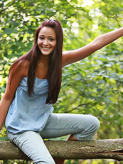 Annabelle Angel strips her clothes outdoors and teases us with h