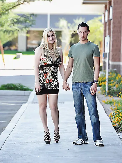 Amateur kissing boobs