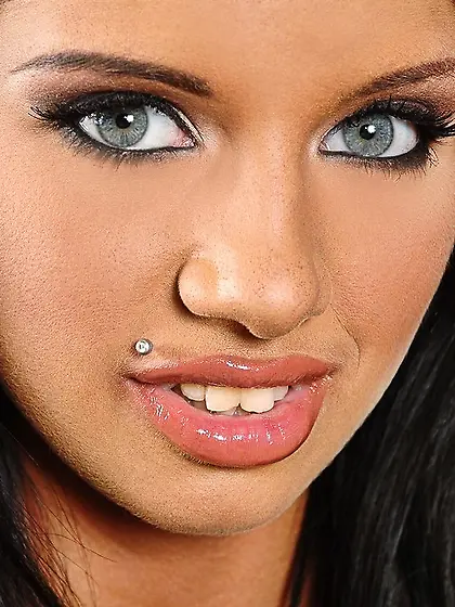 Lusty brunette bitch Viva Small takes off her red thongs and dil