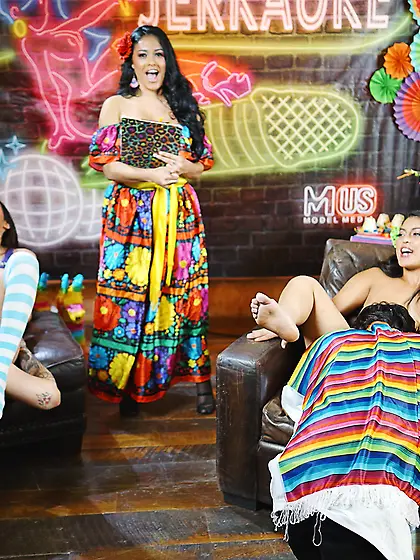 Sophia Leone,  Serena Santos and Natalia Nix get their eager hole