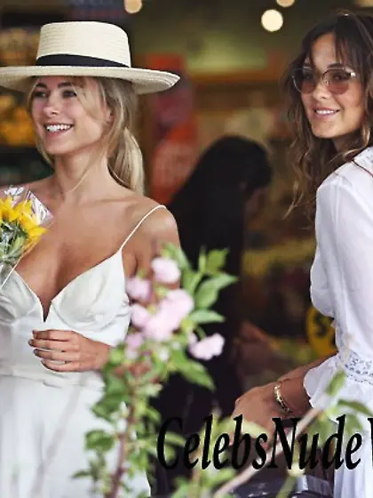 Kimberley Garner Upskirt While Out Shopping In Beverly Hills