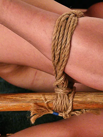 Knots with subby girls that don't get cocks to brush their lips