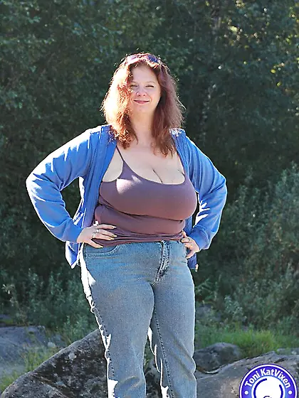 Toni flashing her big tits on a nature hike