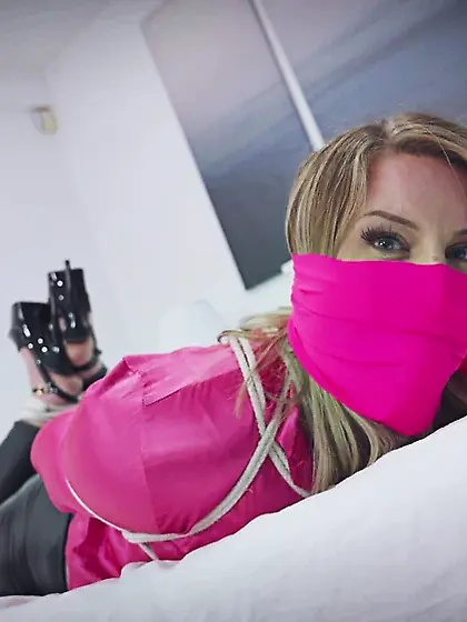 Irish Essie - Tied For Promotion